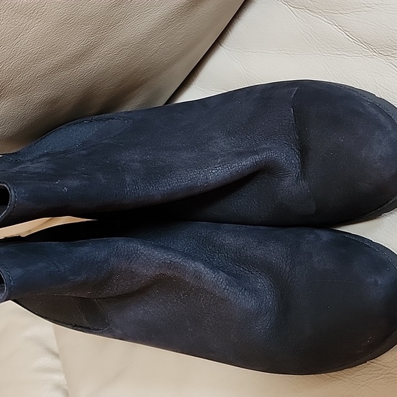 UGG Womens Indra Waterproof Black Wedge Ankle Boots Size 10 Preowned - Picture 3 of 14